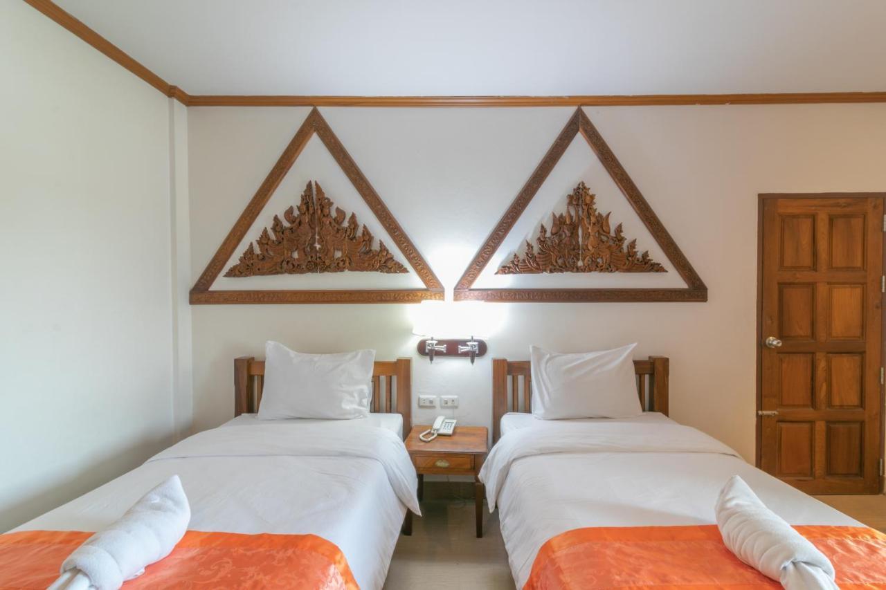 Onnicha Hotel Ratsada Esterno foto